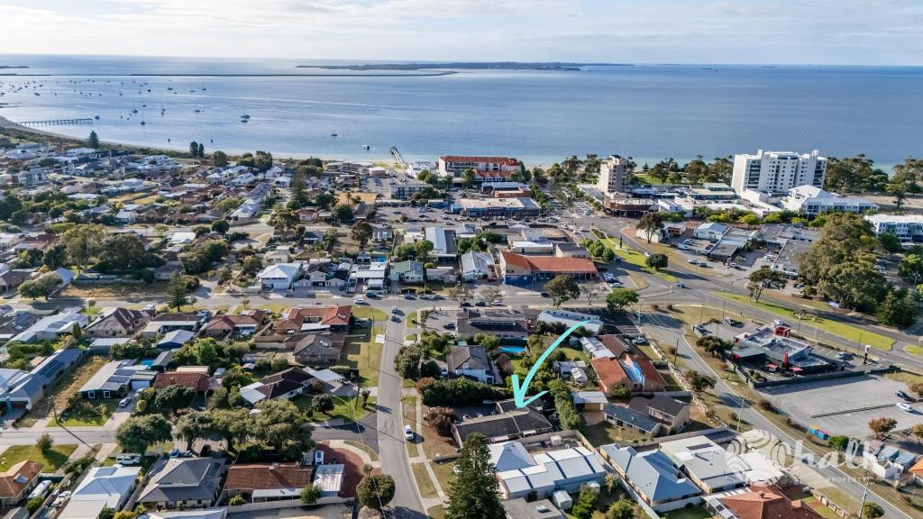 4/8 Houston St, Rockingham, WA 6168