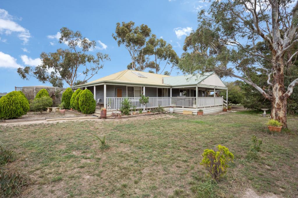 68 Hillview Dr, Clarkefield, VIC 3430