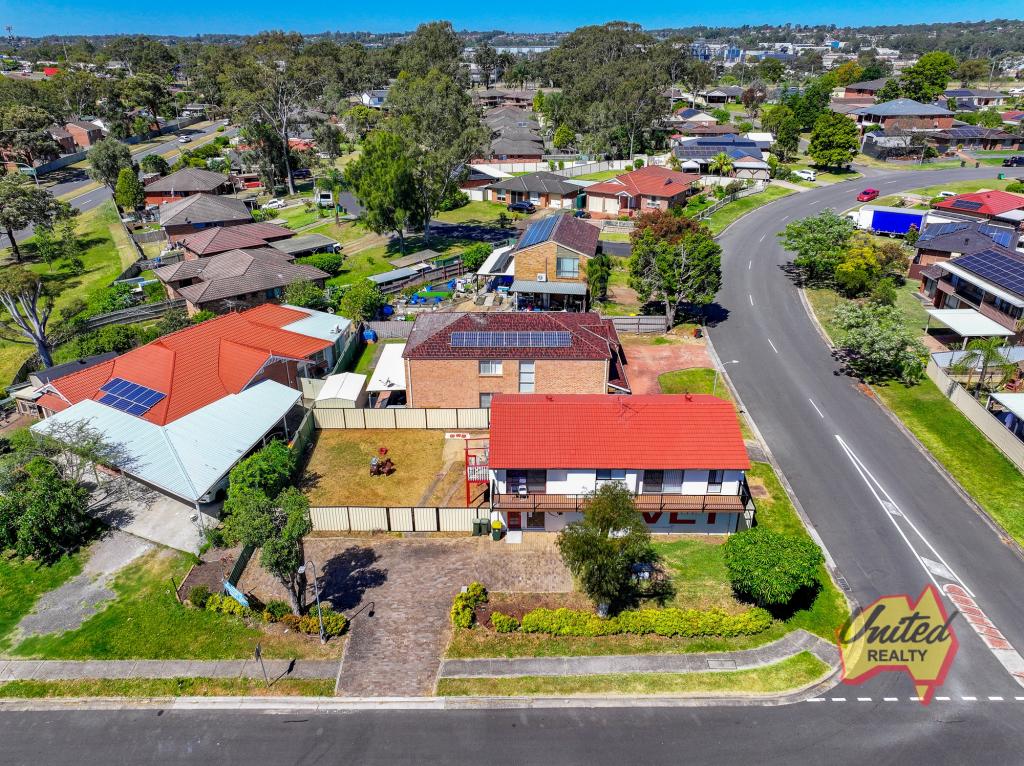 1 STROMEFERRY CRES, ST ANDREWS, NSW 2566