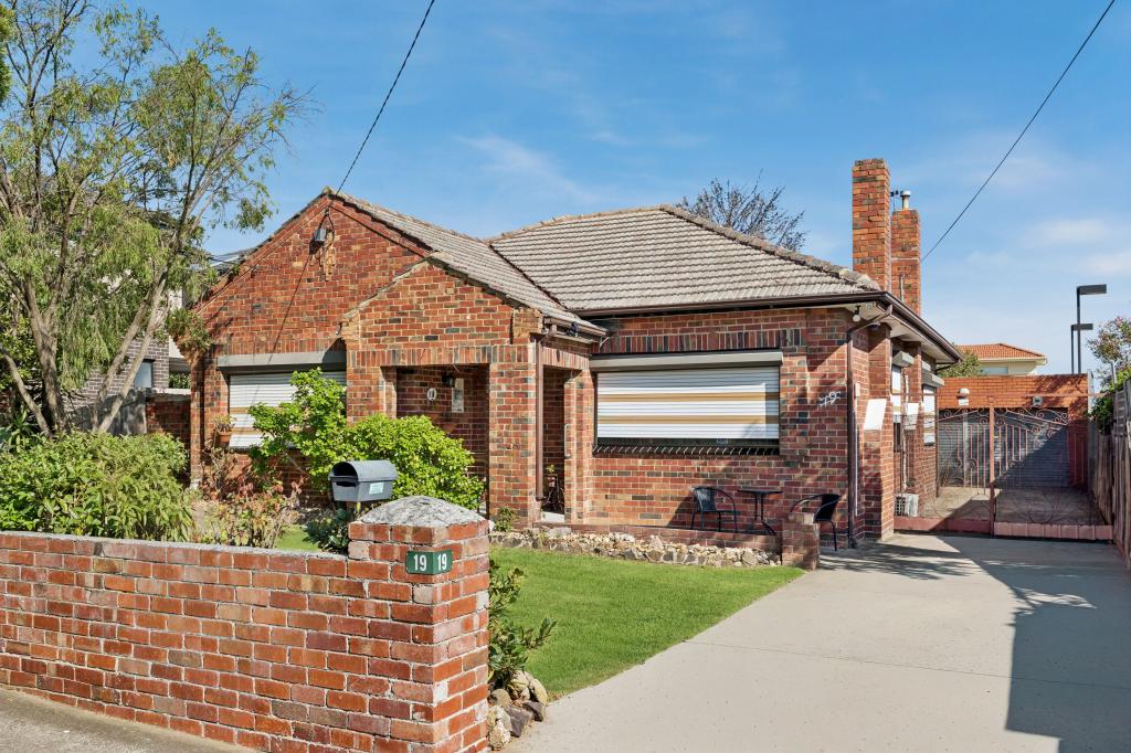 19 Pershing St, Reservoir, VIC 3073