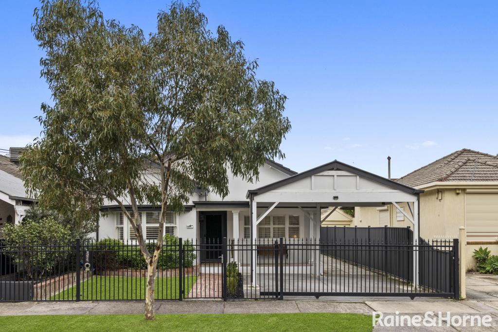 16 Hakatere St, Northcote, VIC 3070
