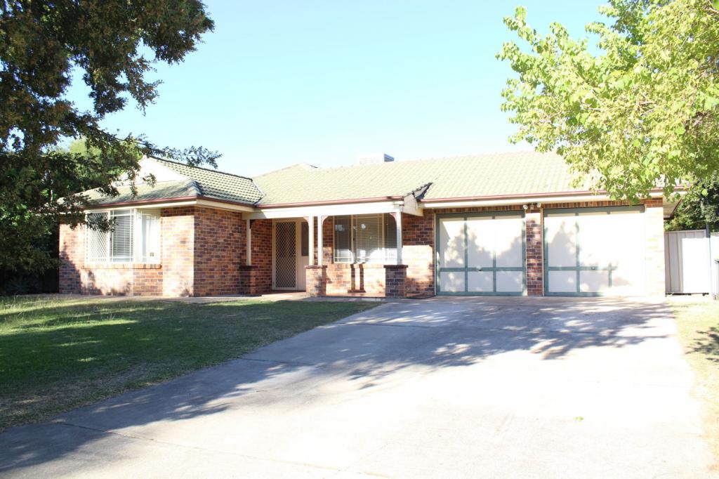 42 Boonery Rd, Moree, NSW 2400