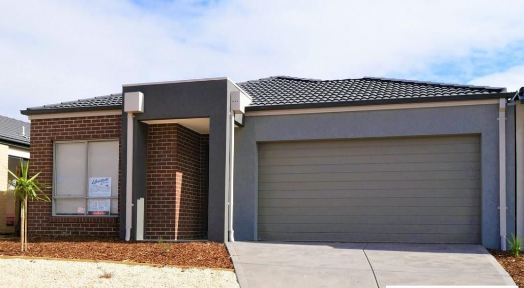 74 Toolern St, Melton South, VIC 3338