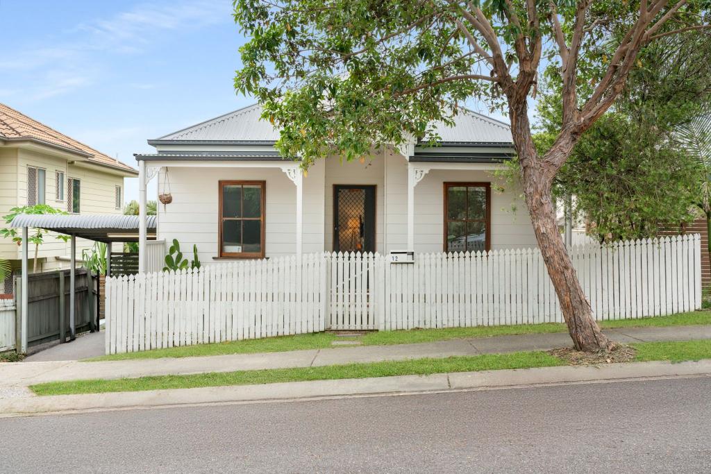 12 Yellowstone Way, Springfield Lakes, QLD 4300