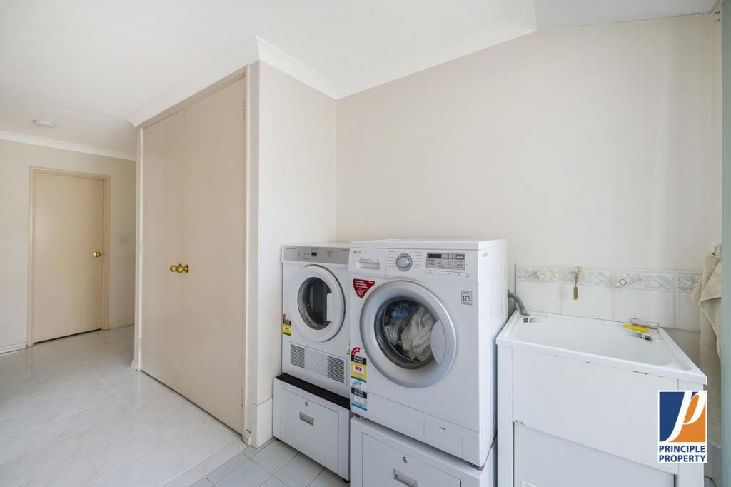 13 Ensign Dr, Swan View, WA 6056