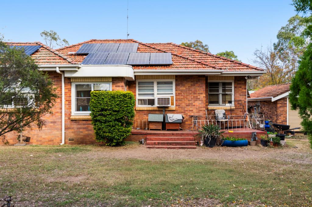 37 Eton St, Cambooya, QLD 4358