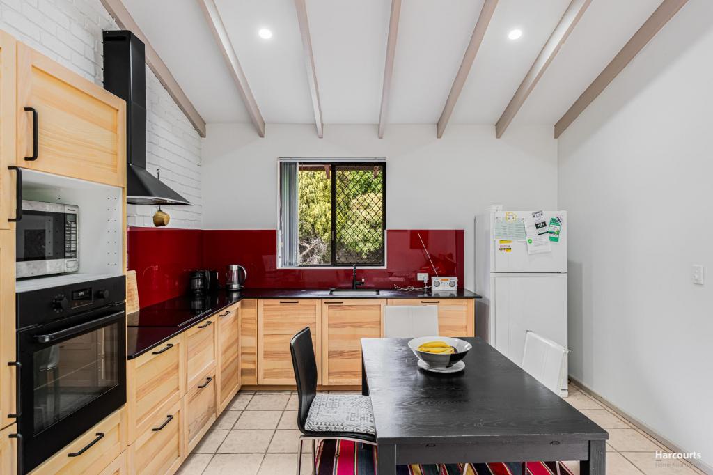 17 ASHLEY DR, KELMSCOTT, WA 6111