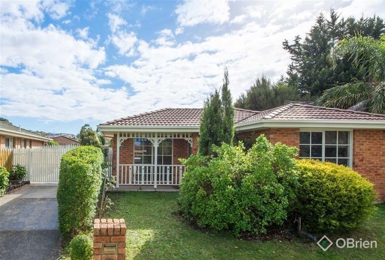 27 The Gateway, Berwick, VIC 3806