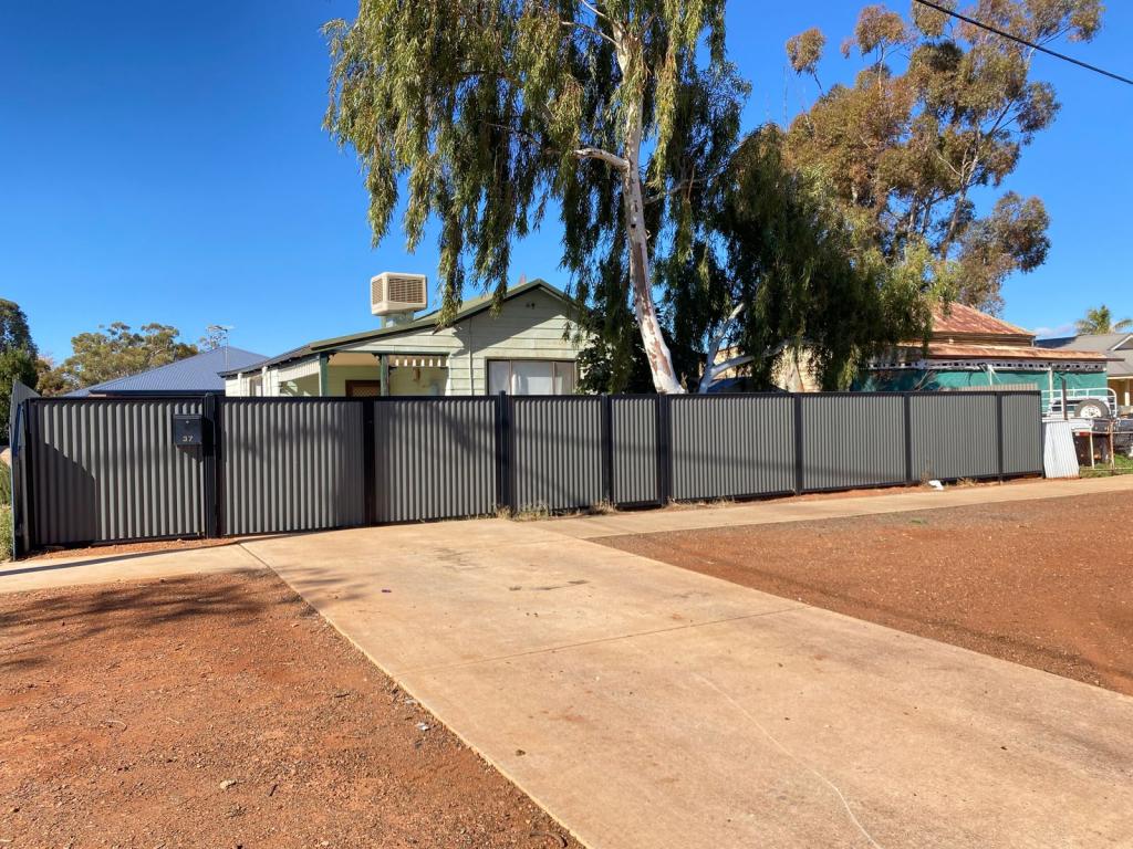 37 Boundary St, South Kalgoorlie, WA 6430