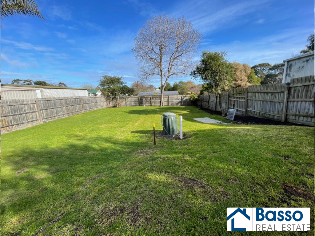 32a Hayes Ave, Rosebud, VIC 3939