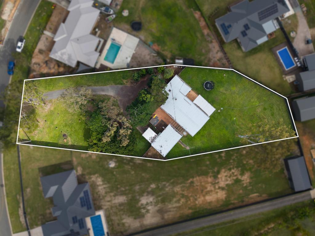 17 Ellwood Dr, Bellmere, QLD 4510