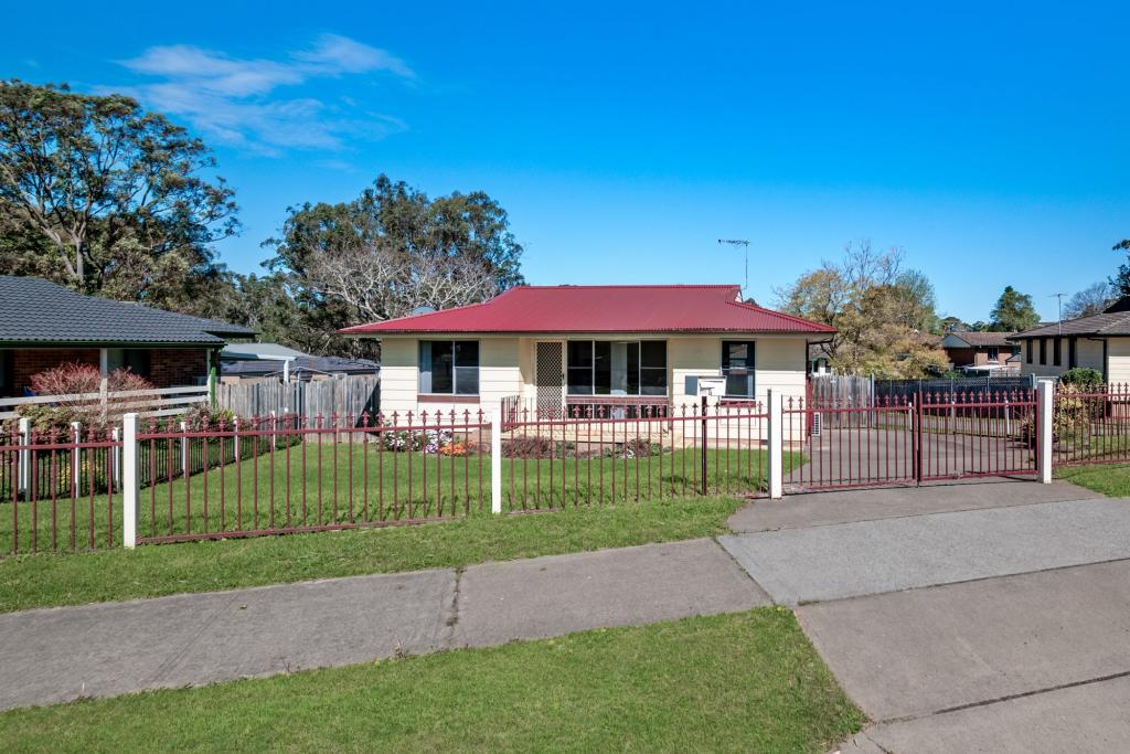 9 Peppin Cres, Airds, NSW 2560