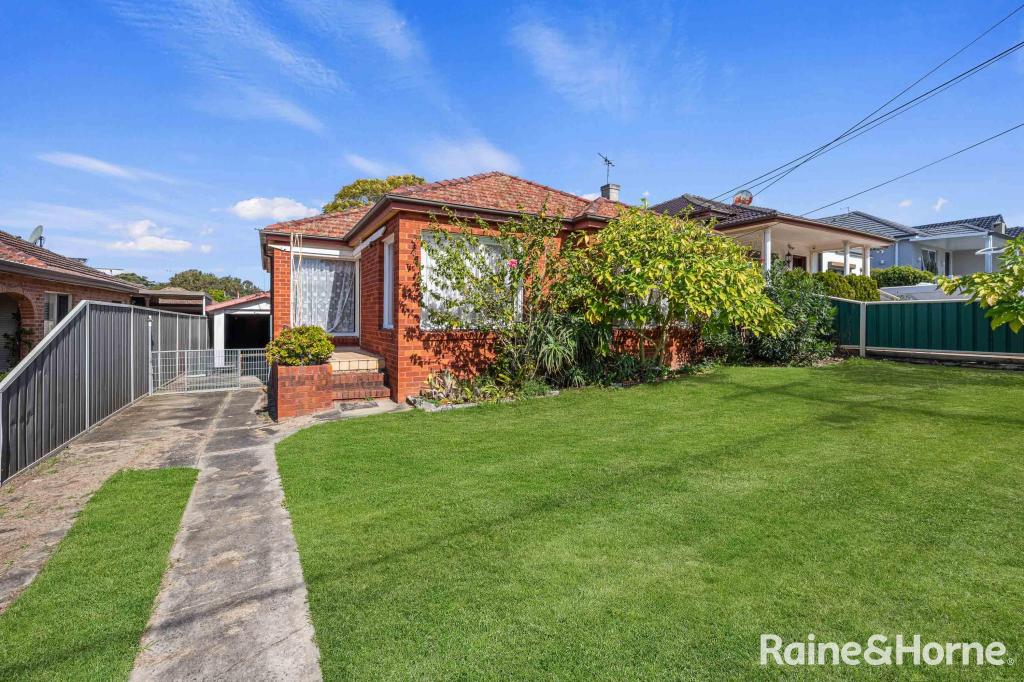 52 FORSYTH ST, KINGSGROVE, NSW 2208