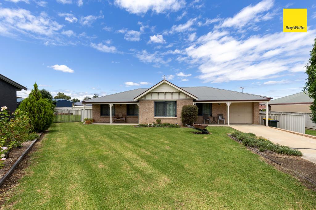 17 Deodara Dr, Inverell, NSW 2360