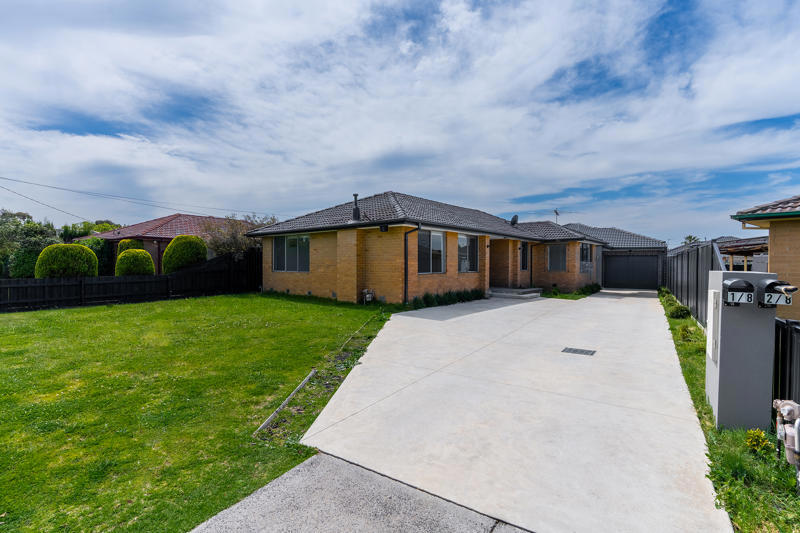 1/8 Waverly Court, Craigieburn, VIC 3064