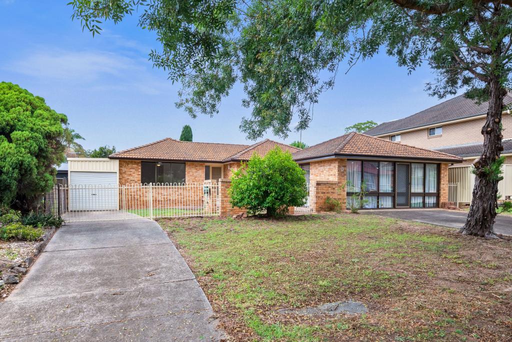 8 Monckton Pl, Glenfield, NSW 2167