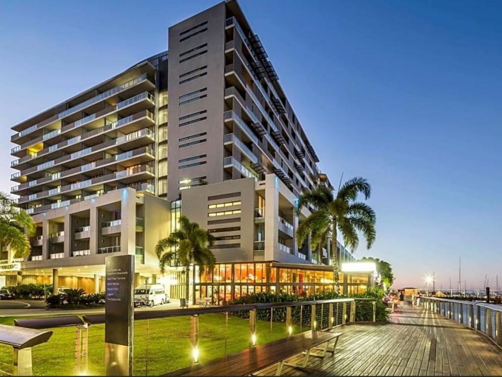 504/1 Marlin Pde, Cairns City, QLD 4870