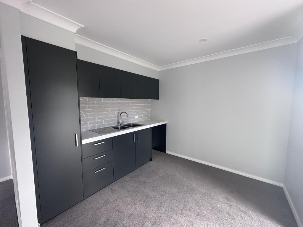 31a Mckendry Dr, Cameron Park, NSW 2285