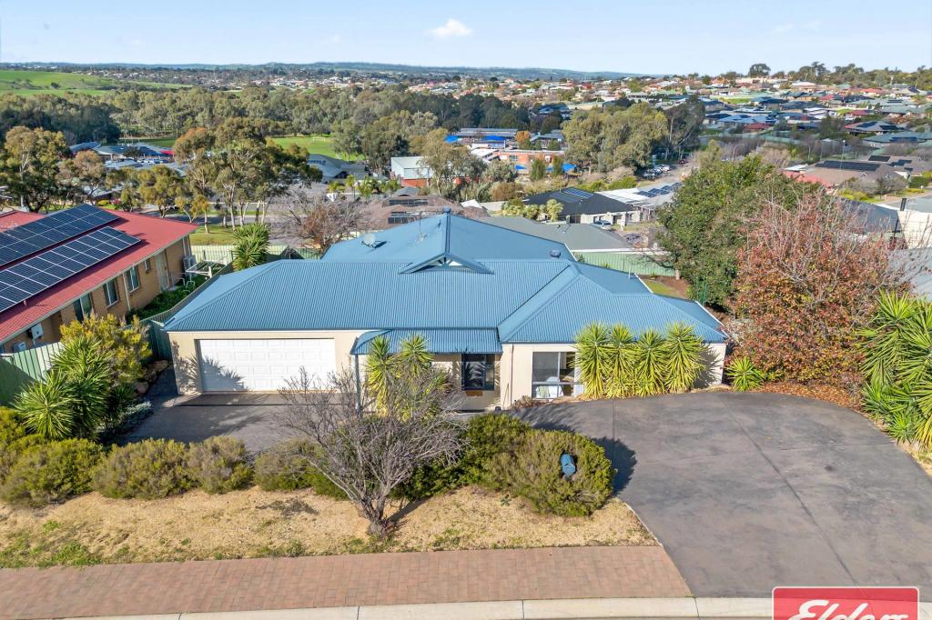 8 Falcon Dr, Hewett, SA 5118