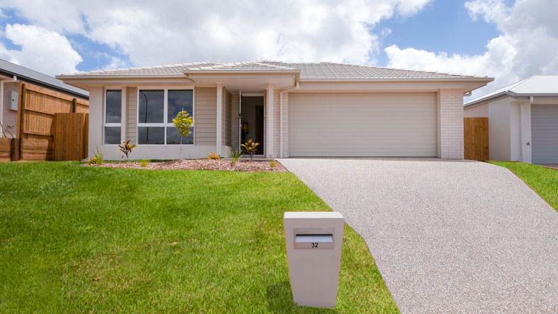 32 Isla St, Park Ridge, QLD 4125