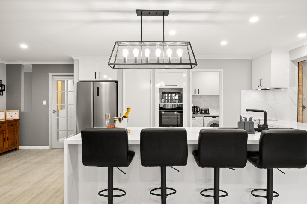 18 Peterborough Dr, Currambine, WA 6028