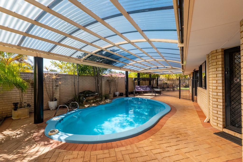 29 BREMNER CIR, CANNING VALE, WA 6155