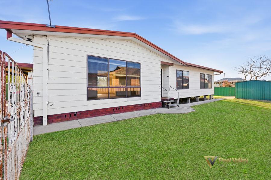 2 HILDA LANE, TAMWORTH, NSW 2340