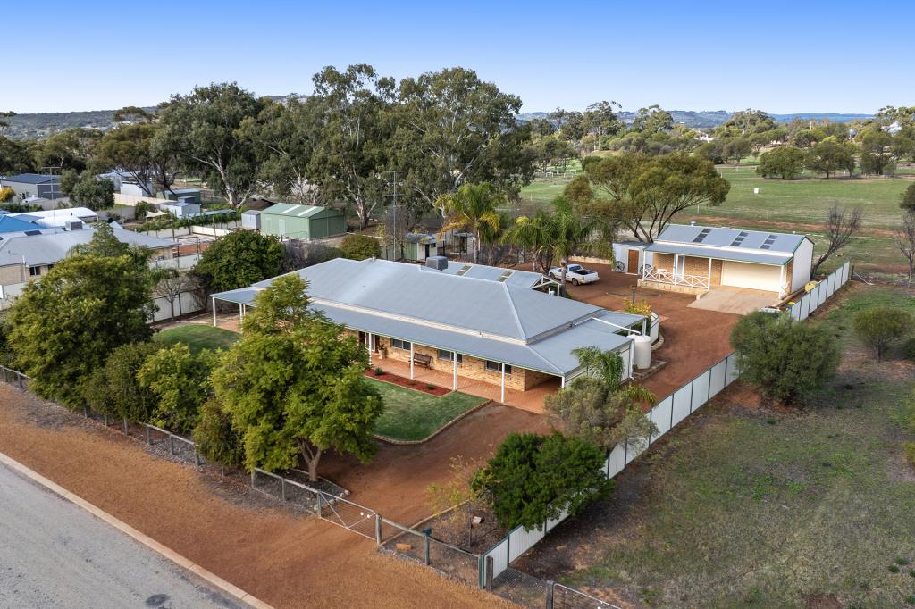 12 Forbes St, York, WA 6302