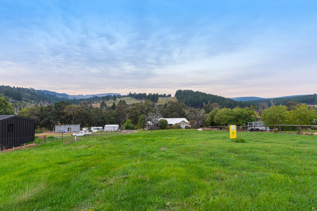 8a Diggers Grn, Nannup, WA 6275