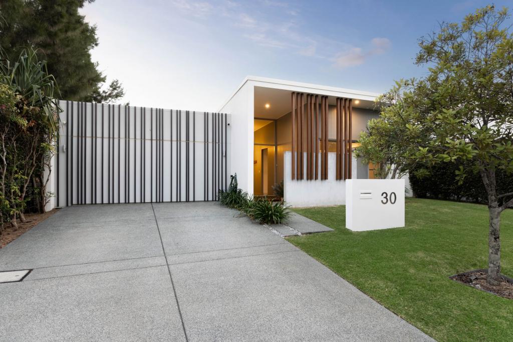 30 Buruwang St, Birtinya, QLD 4575