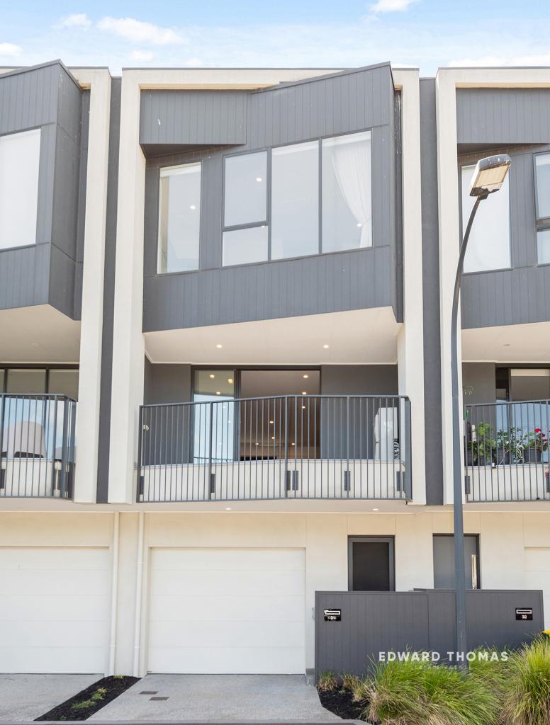 31 Boardwalk Pl, Keilor East, VIC 3033