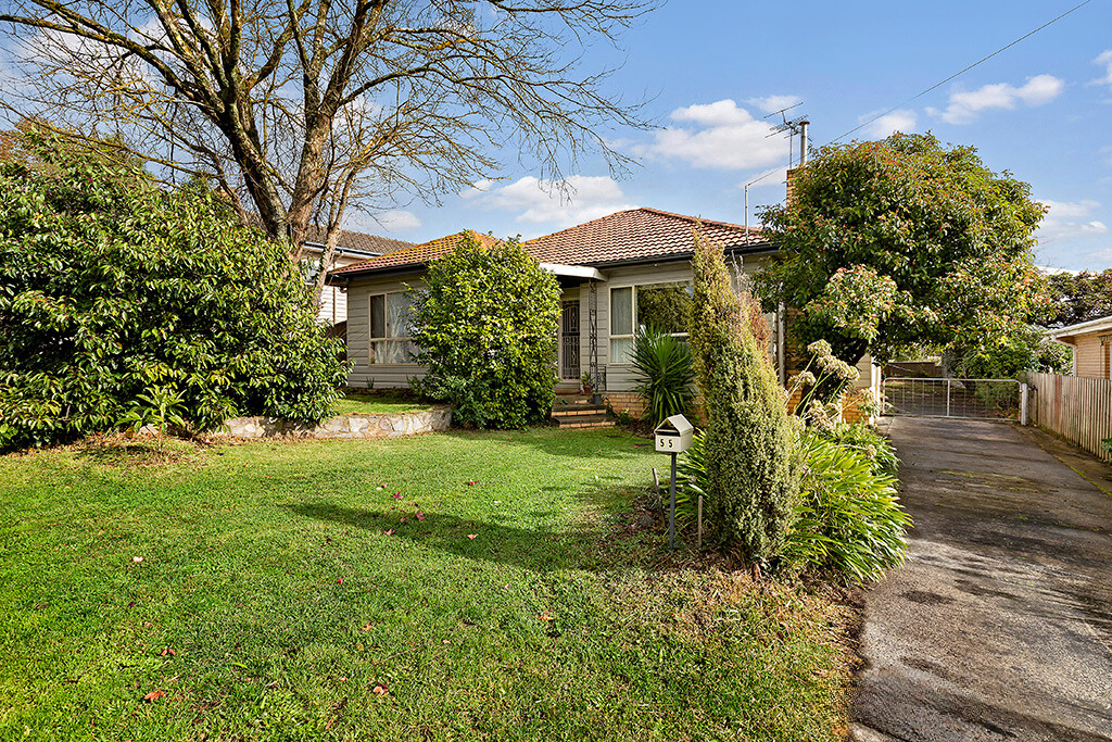 55 Lovenear Gr, Ballarat East, VIC 3350