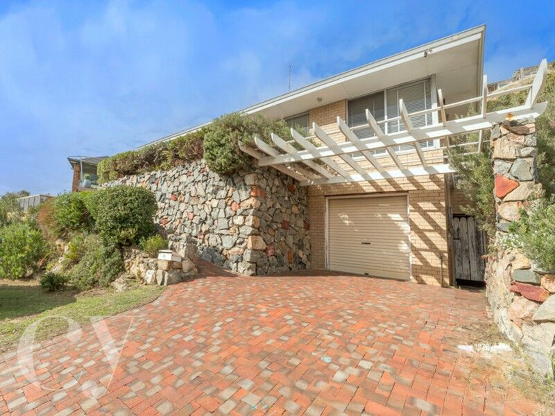 39 Blackwall Reach Pde, Bicton, WA 6157