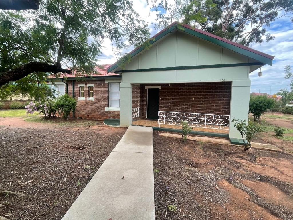 38 Grenfell St, West Wyalong, NSW 2671
