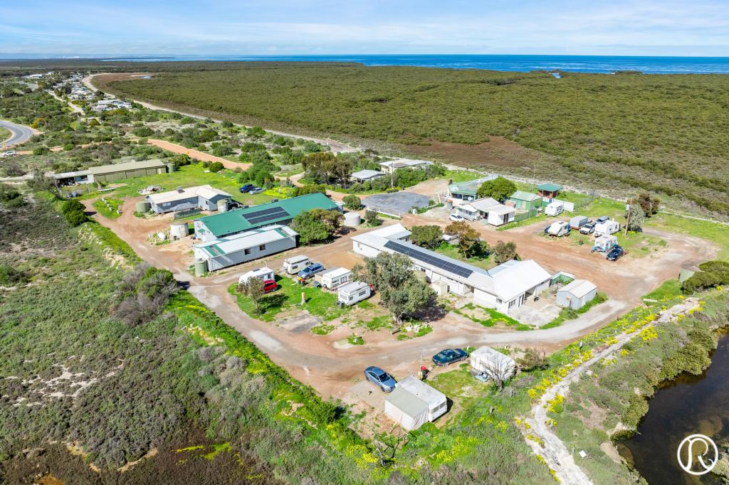 555 THE ESPLANADE, MIDDLE BEACH, SA 5501