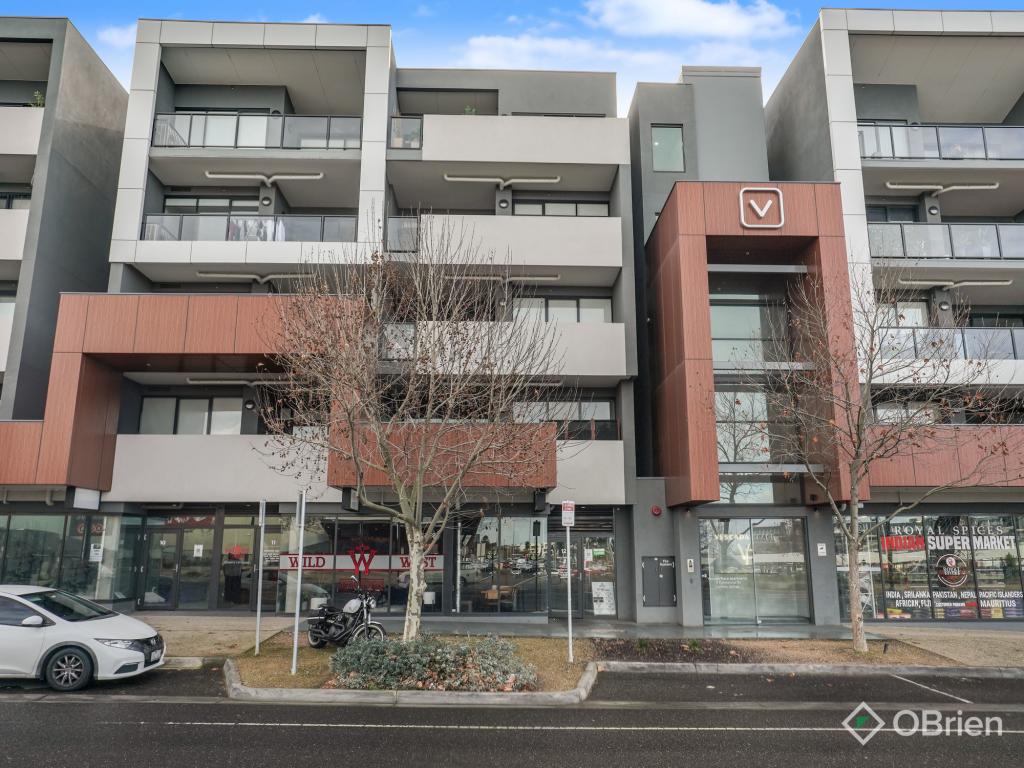 302/9 COMMERCIAL RD, CAROLINE SPRINGS, VIC 3023