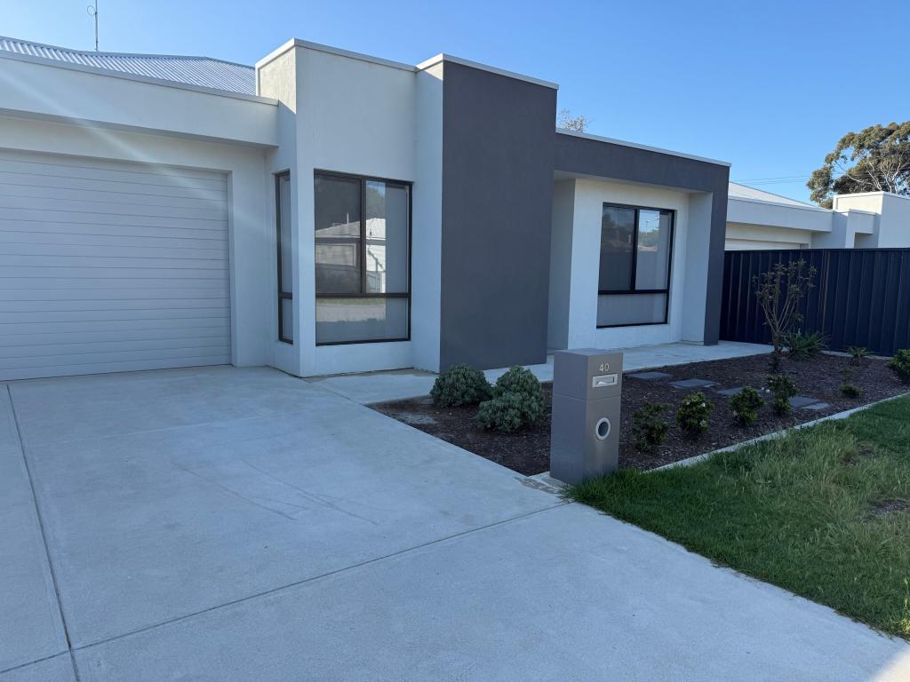 40 Barrington Cres, Salisbury East, SA 5109