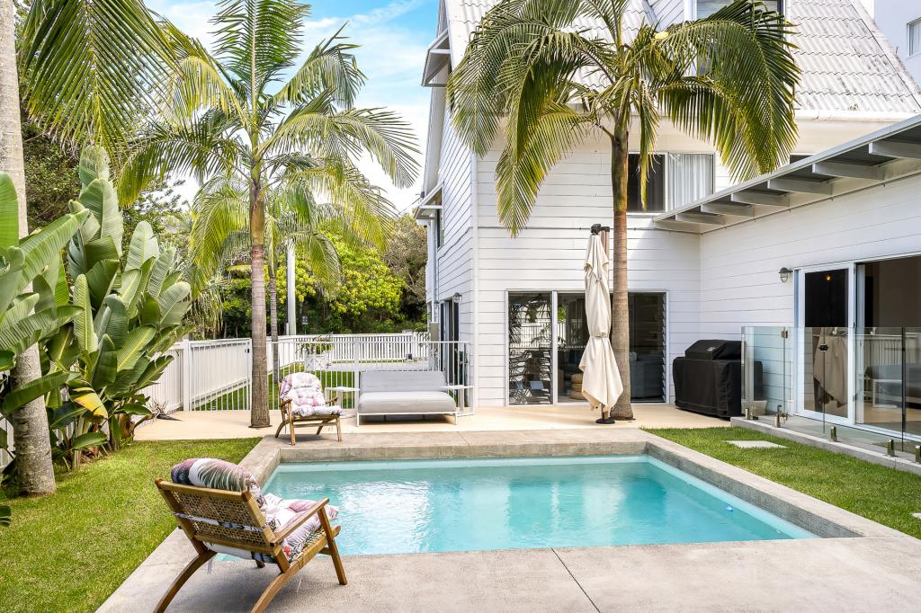 5 Andrew St, Point Arkwright, QLD 4573
