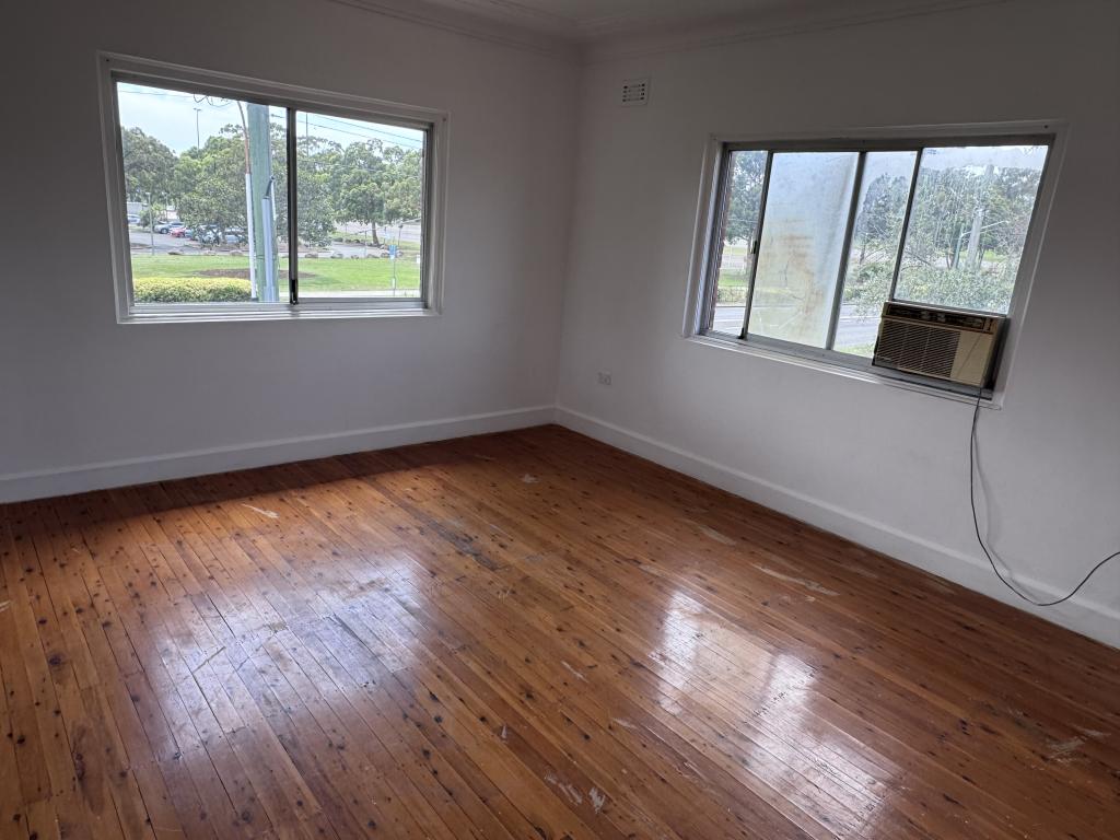 2 Gill Ave, Liverpool, NSW 2170