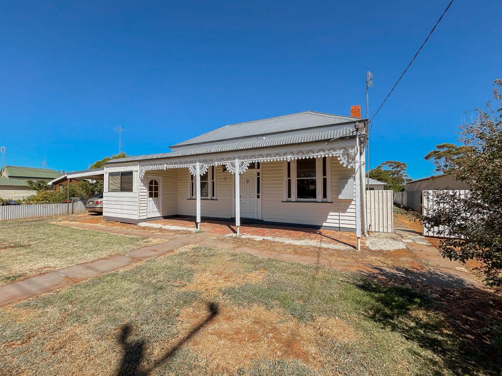 18 Mckenzie St, Kerang, VIC 3579