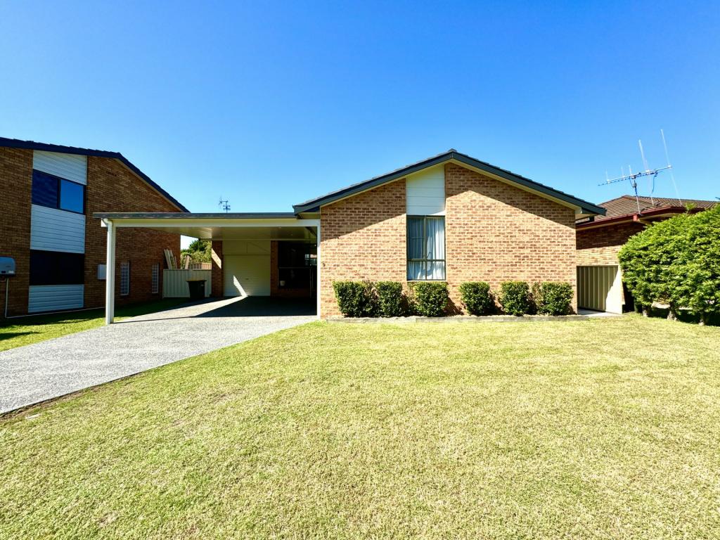 9 Lawson Cres, Taree, NSW 2430