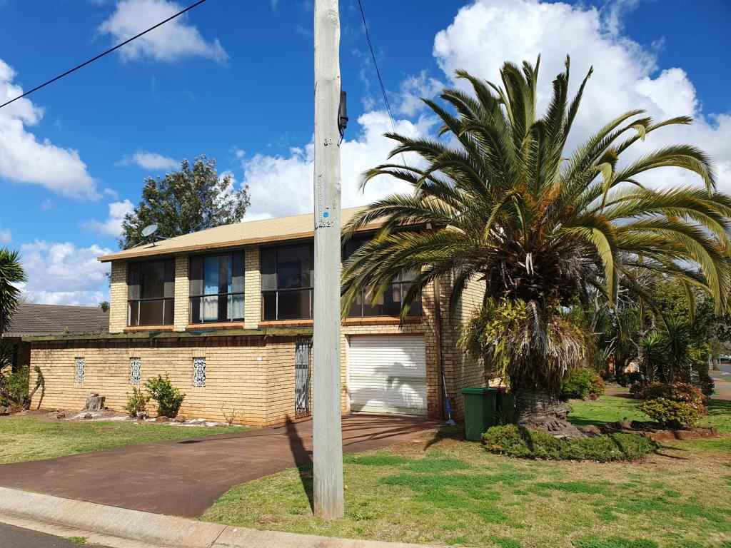 1&2/2 Aruma St, Wilsonton Heights, QLD 4350