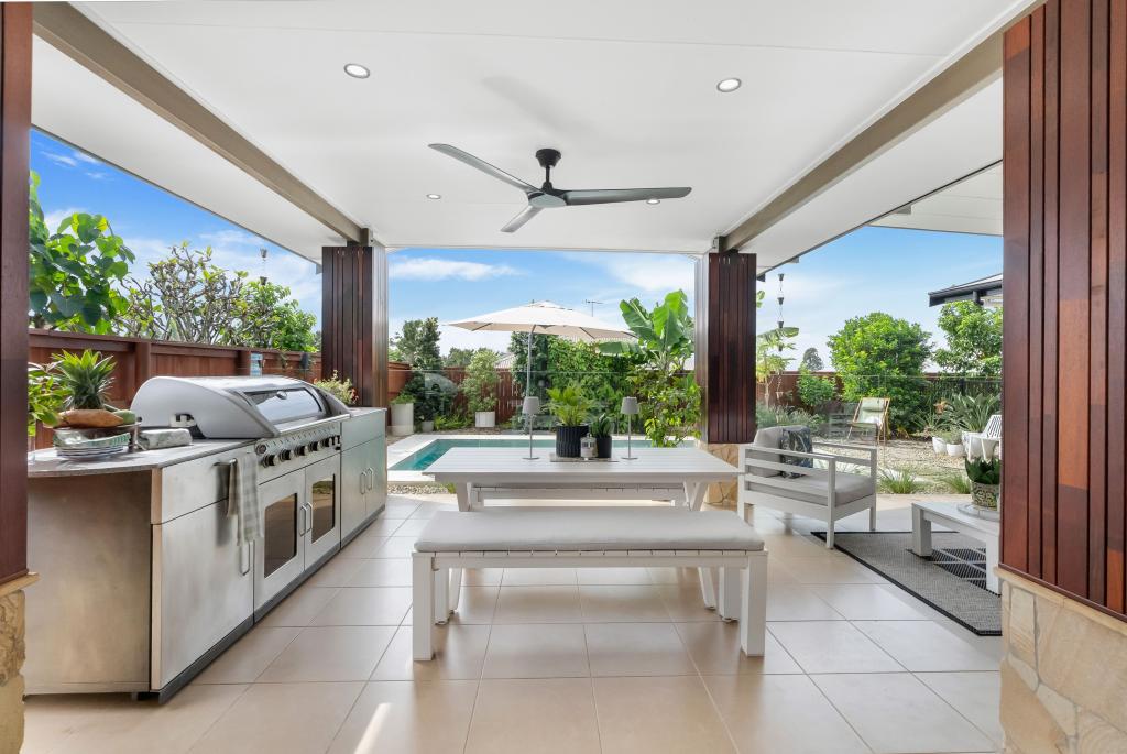 17 WOODROSE DR, MOUNT SHERIDAN, QLD 4868