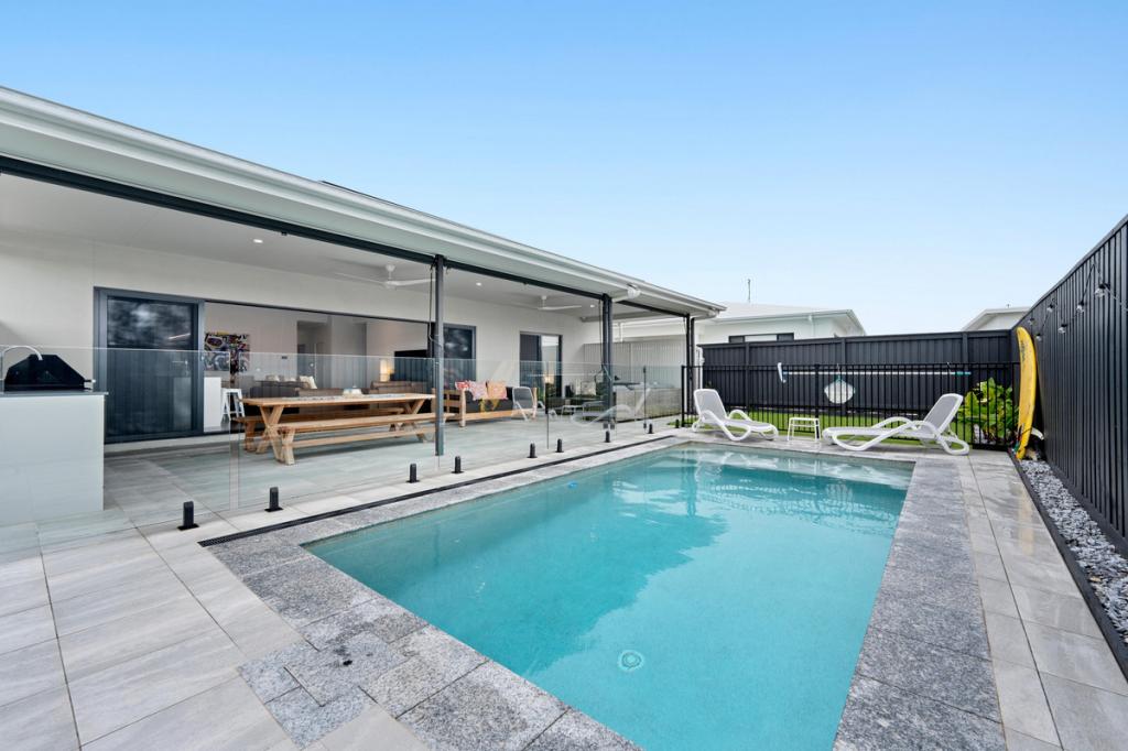 31 Poinciana Ave, Nirimba, QLD 4551