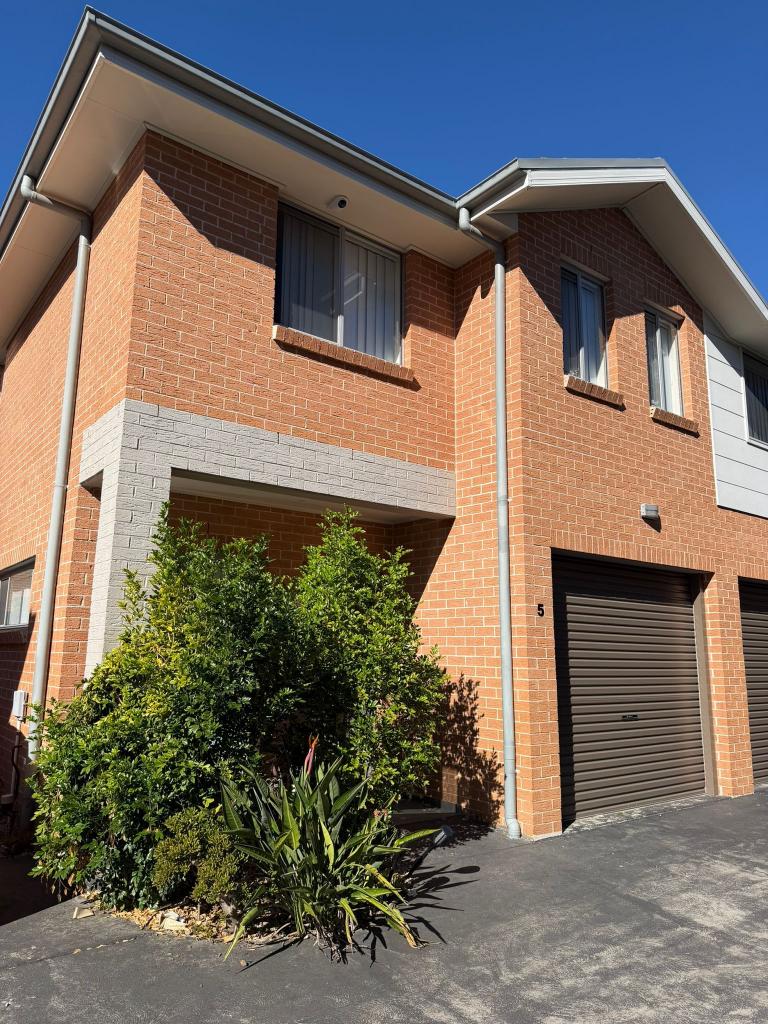 5 Oregano Gld, Rooty Hill, NSW 2766