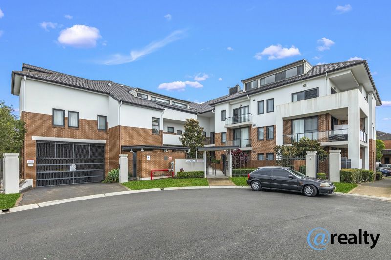 4/1 Parc Guell Dr, Campbelltown, NSW 2560