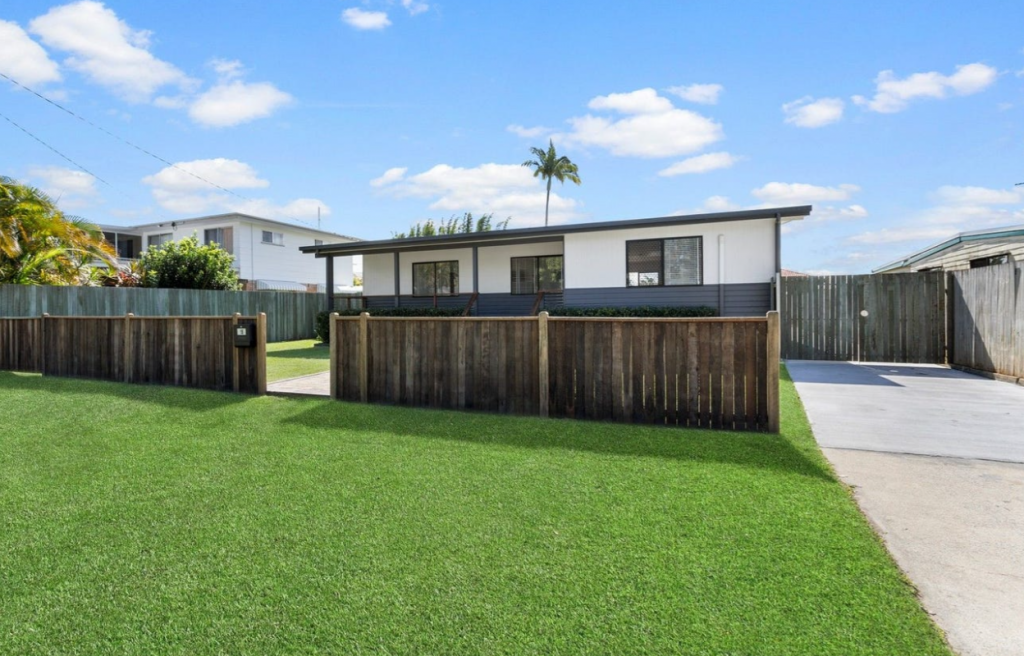 18 Airlie Ave, Deception Bay, QLD 4508