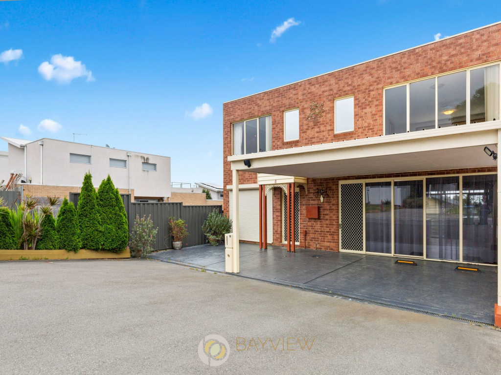 8 Cowley St, Mccrae, VIC 3938