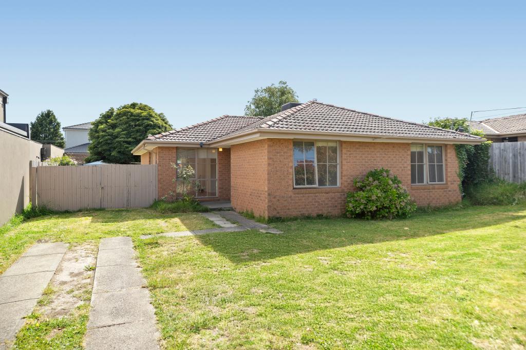 57 Phoenix Dr, Wheelers Hill, VIC 3150