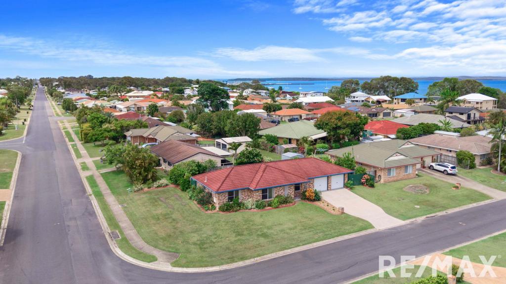 11 SONDER ST, URANGAN, QLD 4655